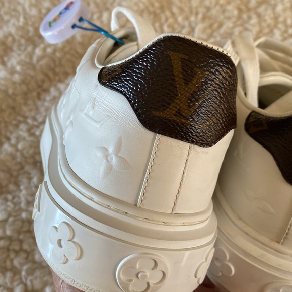 Louis Vuitton time out sneaker - Picture 16 of 17